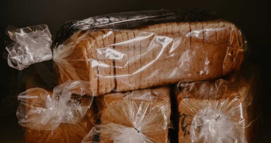 Indústria de alimentos : Como os Fitilhos da Lacito garantem qualidade no fechamento de embalagens